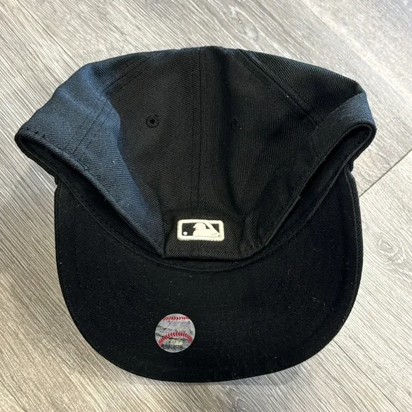 Toronto Blue Jays New Era Fitted Baseball Hat Cap 7 1/8 Black Logo - Picture 3 of 11